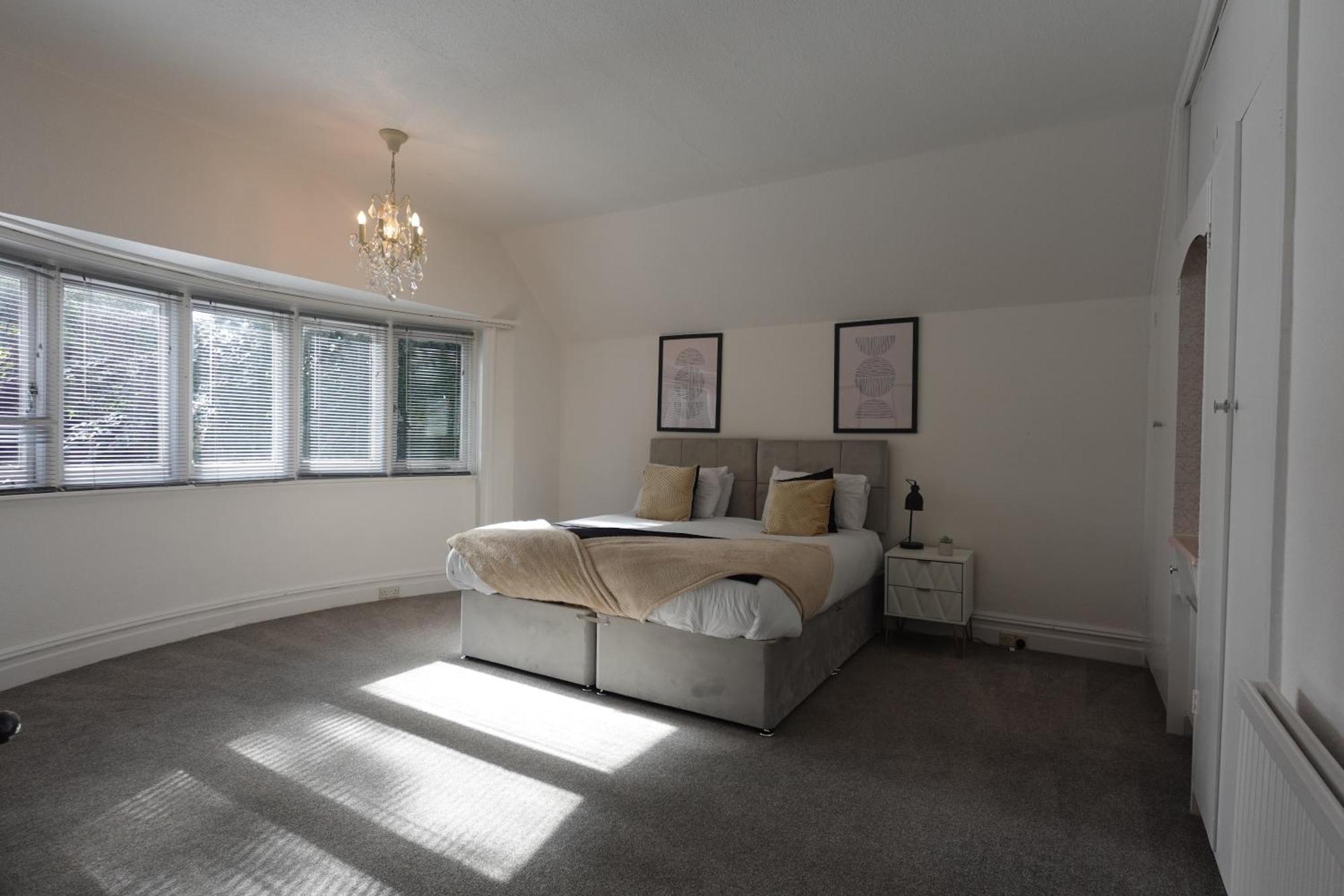 Apartment In Canford Cliffs Close To Sandbanks Beach Poole Kültér fotó
