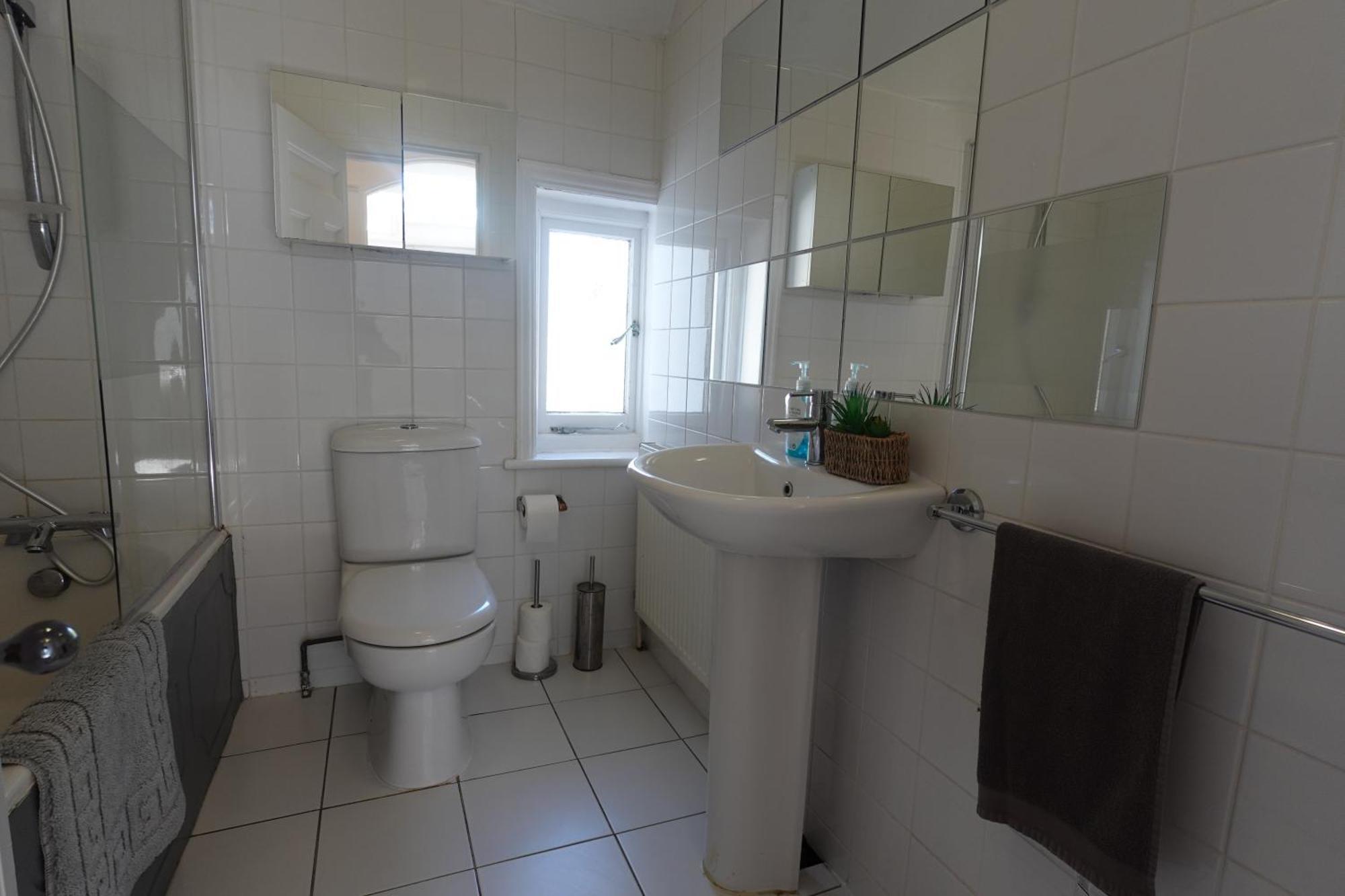Apartment In Canford Cliffs Close To Sandbanks Beach Poole Kültér fotó