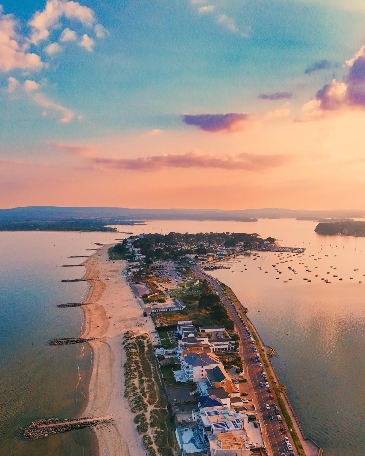 Apartment In Canford Cliffs Close To Sandbanks Beach Poole Kültér fotó